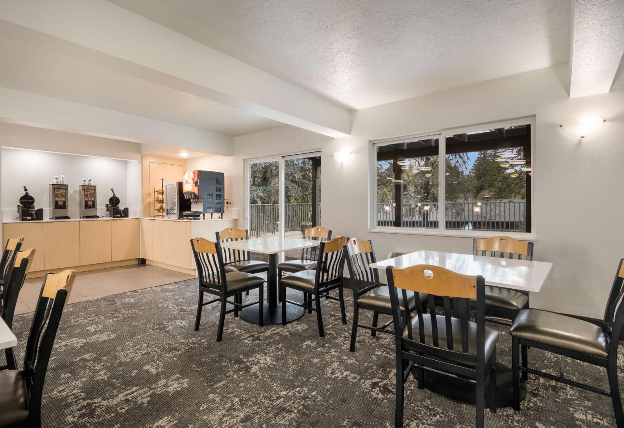 Best Western Portland West Beaverton Exterior photo